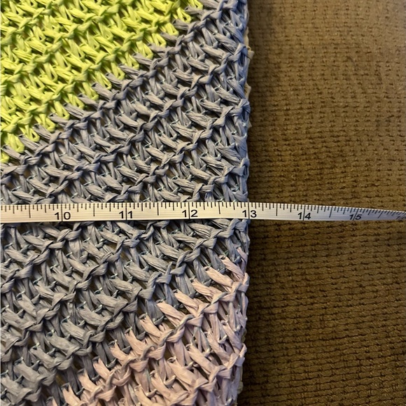 Art Class Straw Tote - Picture 8 of 9